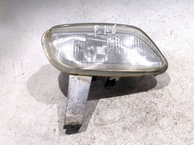 Recambio de faro antiniebla derecho para peugeot 106 i (1a, 1c) 1.1 referencia OEM IAM 66918940  