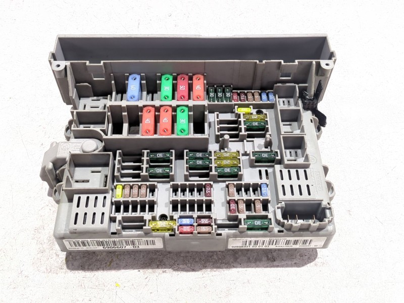 Recambio de caja reles / fusibles para bmw 1 (e87) 120 d referencia OEM IAM 690660703  