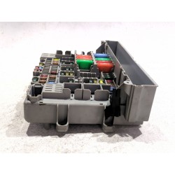Recambio de caja reles / fusibles para bmw 1 (e87) 120 d referencia OEM IAM 690660703  