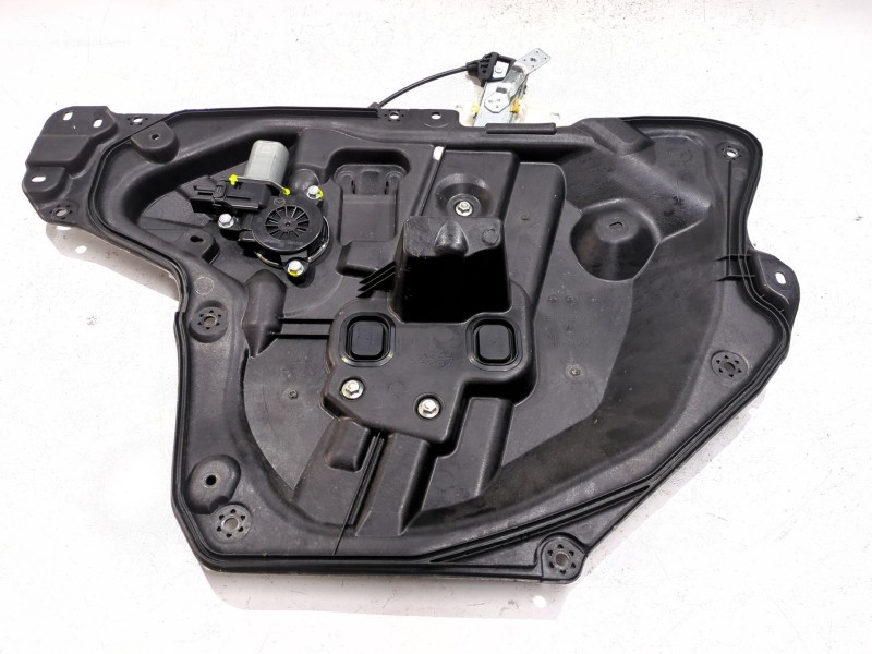 Recambio de mecanismo elevalunas delantero derecho para mazda 3 (bm, bn) 2.2 d referencia OEM IAM BHN95897X  