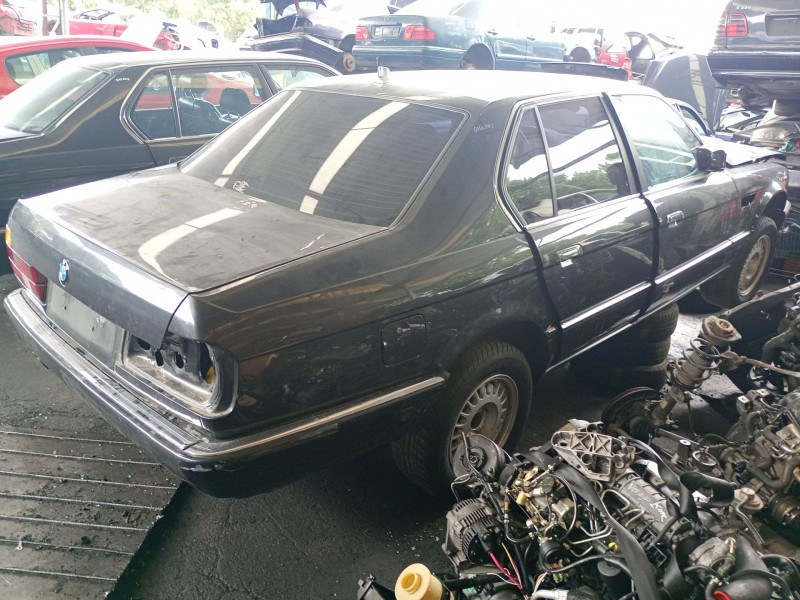 bmw 7 (e32) del año 1986