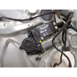 Recambio de mecanismo elevalunas delantero izquierdo para volkswagen passat berlina (3b3)(2000) 1.9 tdi referencia OEM IAM 3B483
