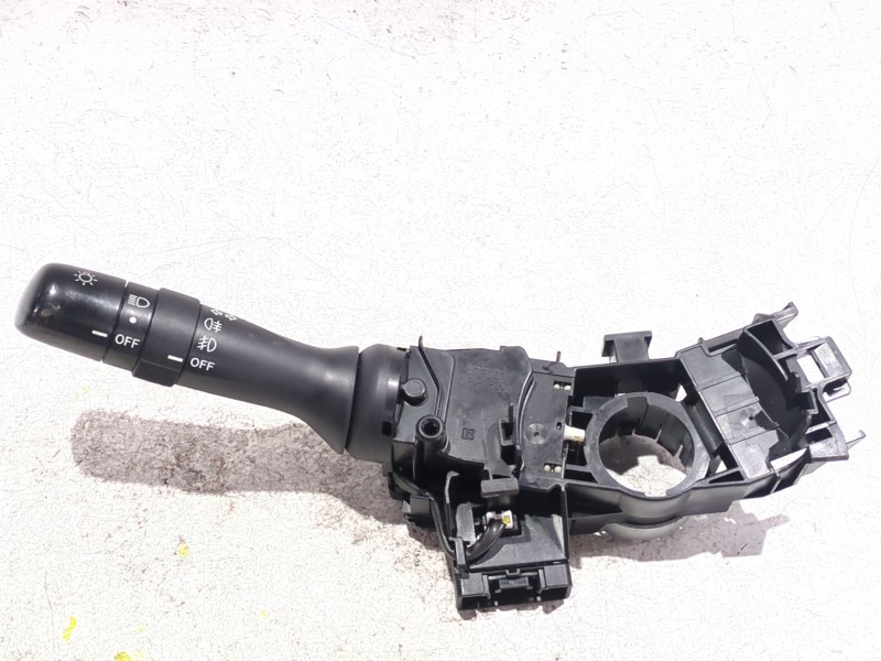 Recambio de mando intermitentes para toyota auris (_e15_) 1.6 (zre151_) referencia OEM IAM 17F245  