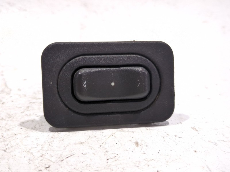 Recambio de mando elevalunas delantero derecho para opel combo furgoneta/monovolumen 1.7 cdti 16v referencia OEM IAM 0801024  