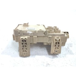 Recambio de caja reles / fusibles para toyota avensis berlina (t25)(2003) 2.2 d-cat referencia OEM IAM 8264105020A  