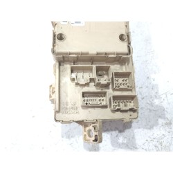 Recambio de caja reles / fusibles para toyota avensis berlina (t25)(2003) 2.2 d-cat referencia OEM IAM 8264105020A  