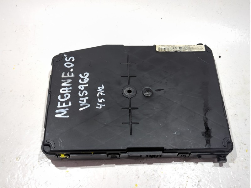 Recambio de caja fusibles/rele para renault megane ii (bm0/1_, cm0/1_) 1.5 dci referencia OEM IAM 8200351181  