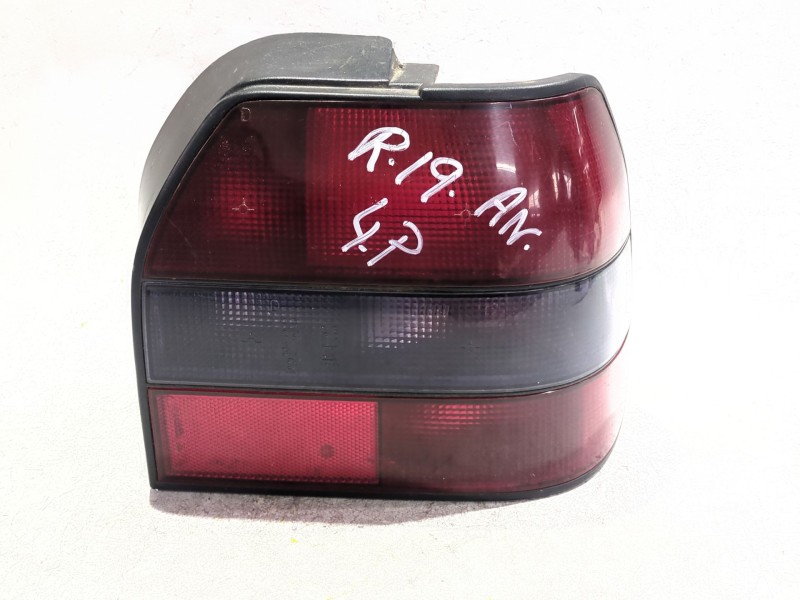 Recambio de piloto trasero derecho para renault 19 ii (b/c53_) 1.4 referencia OEM IAM 7700783994AJ  