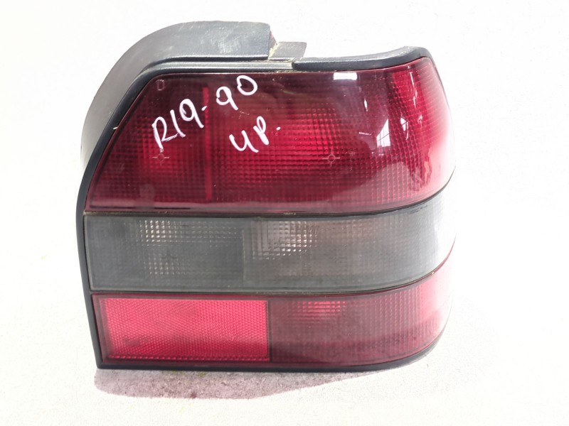 Recambio de piloto trasero derecho para renault 19 ii (b/c53_) 1.4 referencia OEM IAM 7700783994AJ  