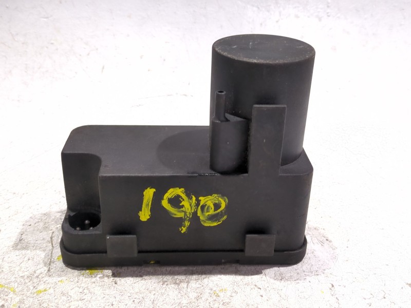 Recambio de compresor cierre centralizado para mercedes-benz 190 (w201) 2.0 (201.023) referencia OEM IAM 0132006300  