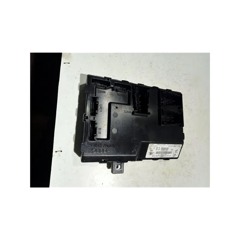 Recambio de centralita cierre para ford fiesta (cbk)(2002) referencia OEM IAM 8V5115K600CG  