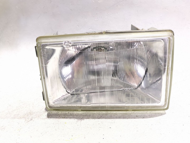 Recambio de faro delantero derecho para renault 9 (l42_) 1.4 (l422, l42c) referencia OEM IAM 061811  