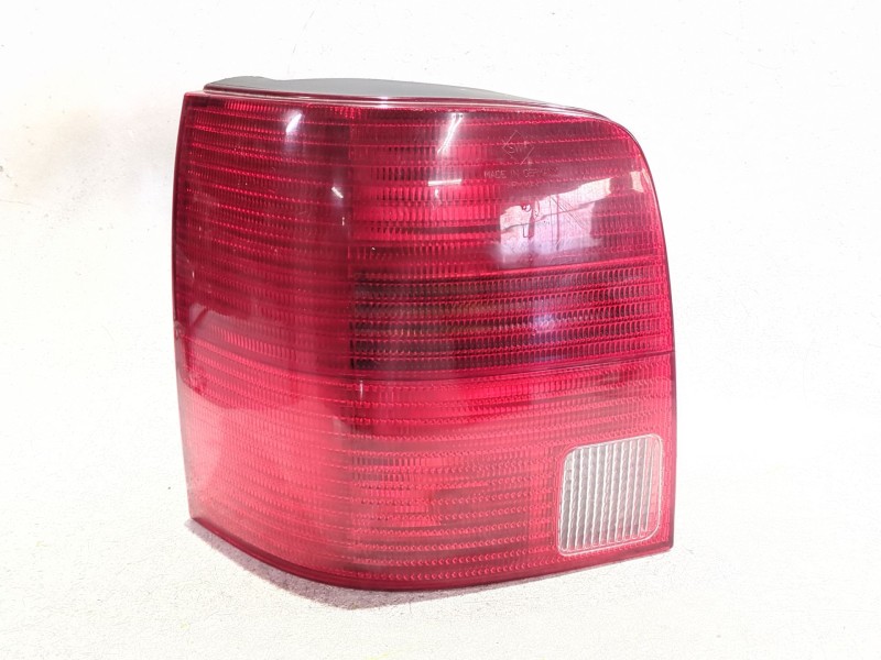 Recambio de piloto trasero izquierdo para volkswagen passat b5 variant (3b5) 2.5 tdi referencia OEM IAM 3B9945111F  