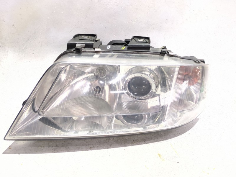 Recambio de faro delantero izquierdo para audi a6 c5 (4b2, 4b4) 2.5 tdi referencia OEM IAM 14846700  