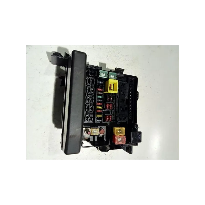 Recambio de caja fusibles/rele para mitsubishi lancer berlina (cy0)(2007) referencia OEM IAM 103090392  
