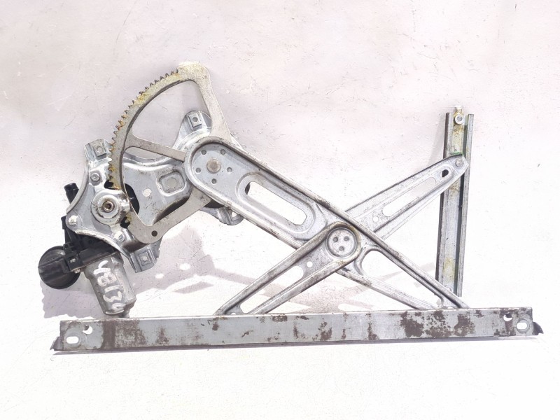 Recambio de mecanismo elevalunas delantero derecho para toyota yaris (_p13_) 1.0 (ksp130_) referencia OEM IAM 973582101  