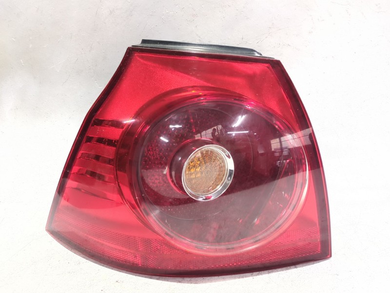 Recambio de piloto trasero izquierdo para volkswagen golf v (1k1) 2.0 tdi 16v referencia OEM IAM 1K6945111C  