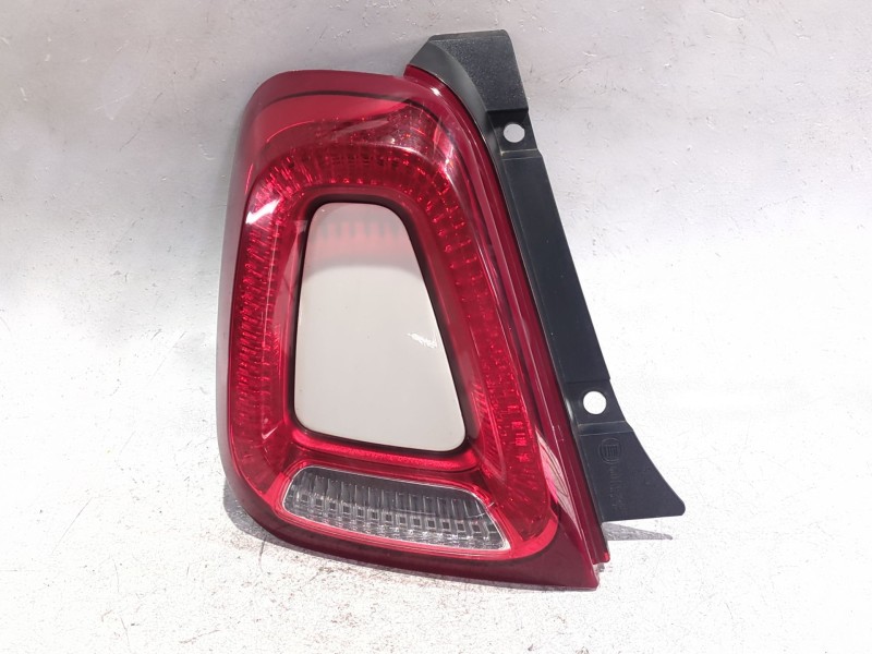 Recambio de piloto trasero izquierdo para fiat 500 (312_) 1.2 lpg (312axa1a) referencia OEM IAM 81599002  