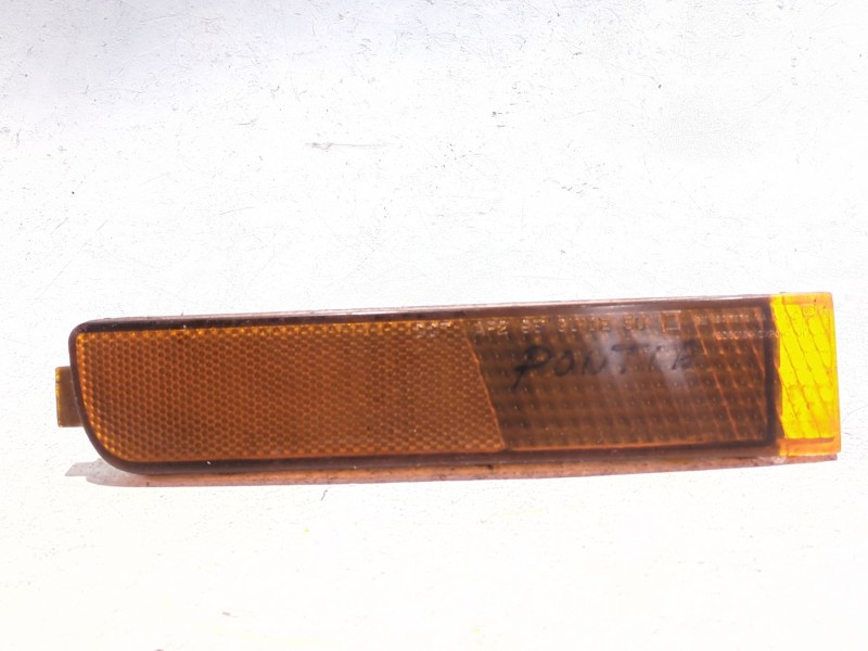 Recambio de reflectante derecho paragolpes trasero para pontiac trans sport 89 3.8 referencia OEM IAM 16517368  