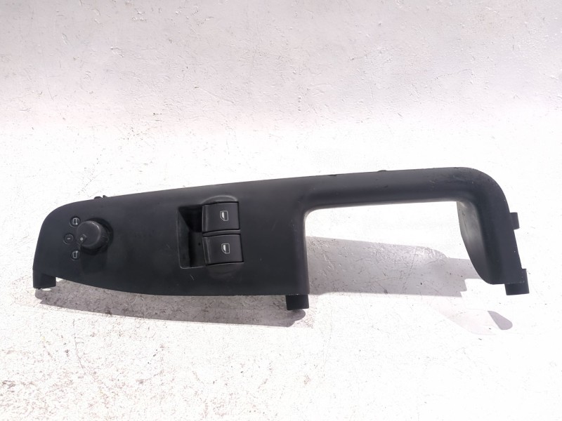 Recambio de mando elevalunas delantero izquierdo para audi a4 b7 (8ec) 2.0 tdi referencia OEM IAM 8E1867171  