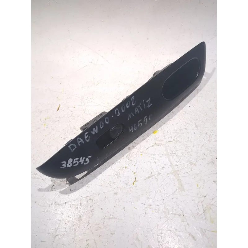 Recambio de botonera puerta delantera derecha para daewoo matiz (m100, m150) 0.8 referencia OEM IAM 96568828  