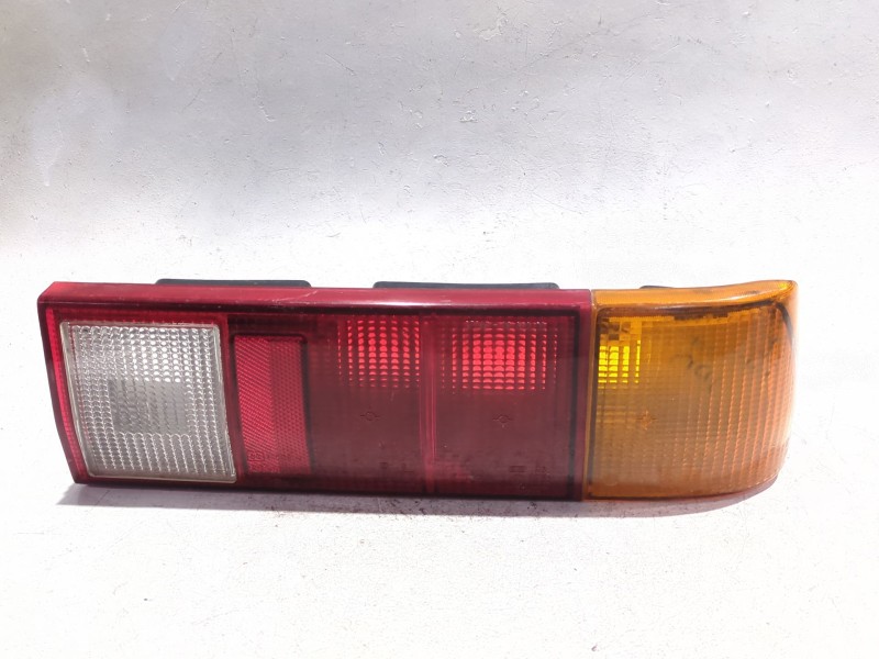 Recambio de piloto trasero derecho para innocenti mini 1.0 referencia OEM IAM 0368201  