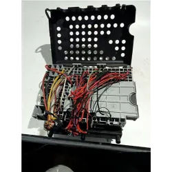 Recambio de caja fusibles/rele para opel vectra c berlina (2002) 2.2 dti 16v referencia OEM IAM 90504534  