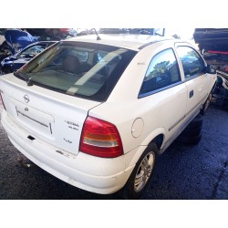 opel astra g coupe (2000) del año 2000