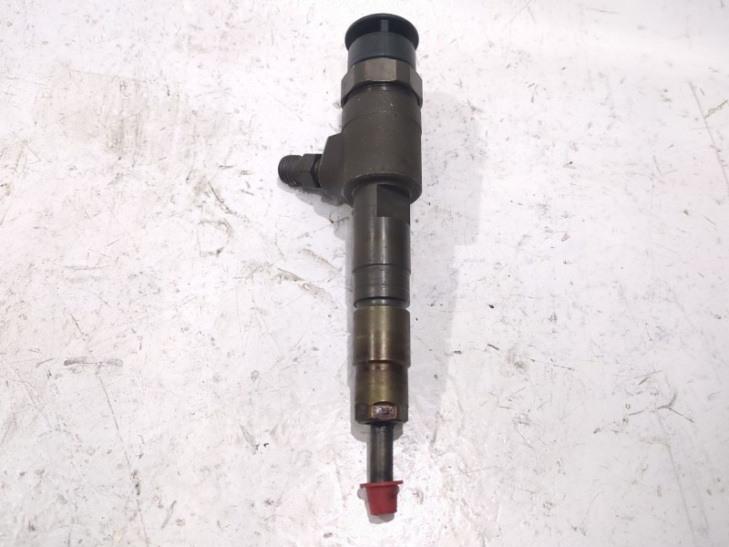 Recambio de inyector para ford focus iii 1.5 tdci referencia OEM IAM 0445110489  
