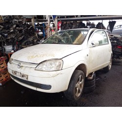 opel corsa c (x01) del año 2001