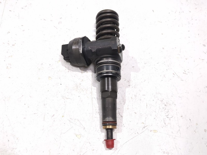 Recambio de inyector para seat cordoba (6l2) 1.9 tdi referencia OEM IAM 038130073AJ  
