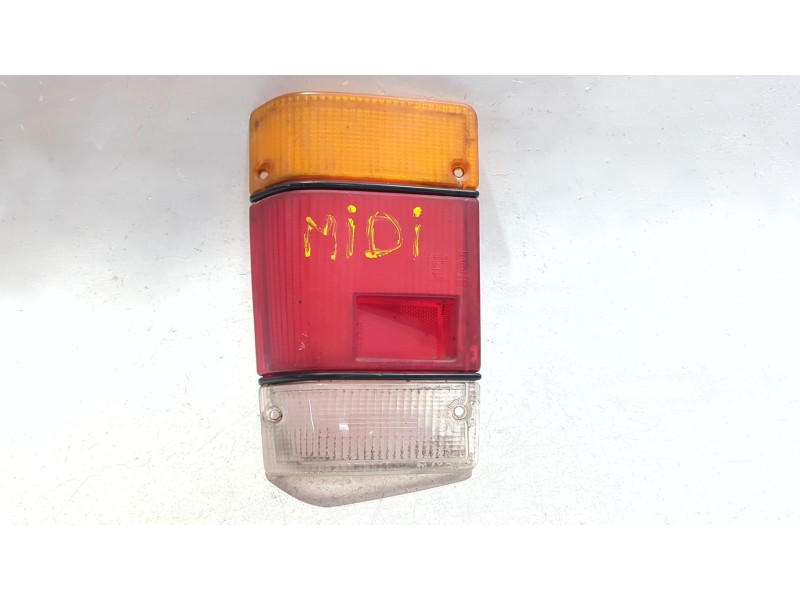 Recambio de piloto trasero izquierdo para opel midi 2.2d referencia OEM IAM E683003  