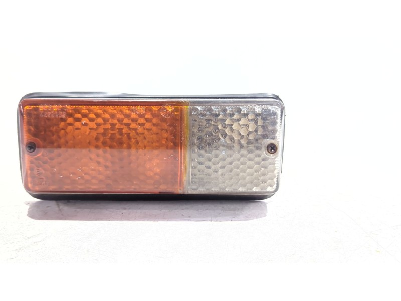 Recambio de piloto intermitente lateral delantero derecho para lada niva (2121/21213/21214/21215/2131) referencia OEM IAM 372412