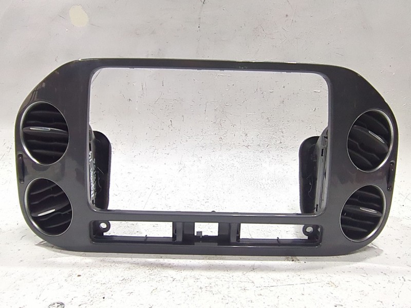 Recambio de aireador central para volkswagen tiguan (5n_) 2.0 tdi 4motion referencia OEM IAM 5N0858071  