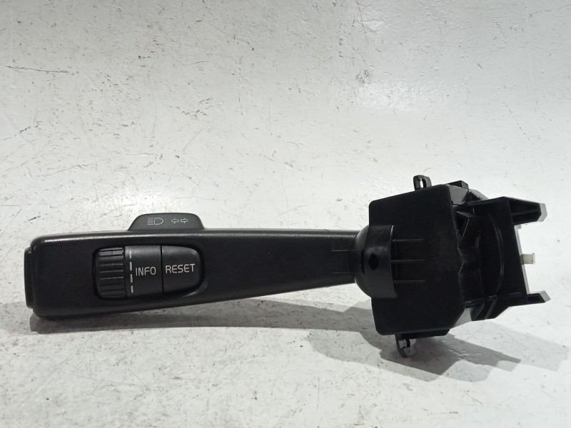 Recambio de mando intermitentes para volvo s40 ii (544) 1.6 d referencia OEM IAM 17D770  