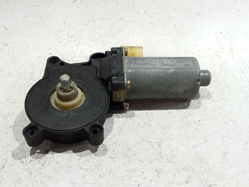 Recambio de motor elevalunas delantero derecho para bmw 3 (e46) 320 d referencia OEM IAM 676283620640  