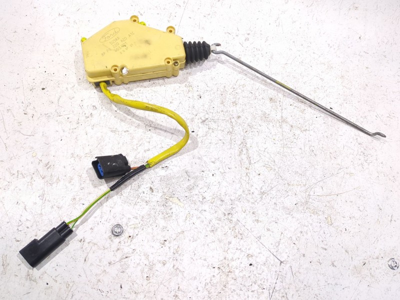 Recambio de motor cierre centralizado trasero izquierdo para ford fiesta iii (gfj) 1.8 d referencia OEM IAM 89FG220A20A1C  