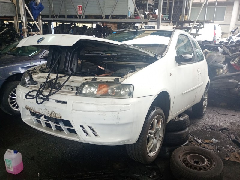 fiat punto (188_) del año 2000