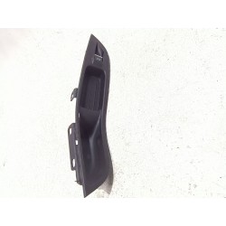MANDO ELEVALUNAS DELANTERO DERECHO BM51A240A40AD 