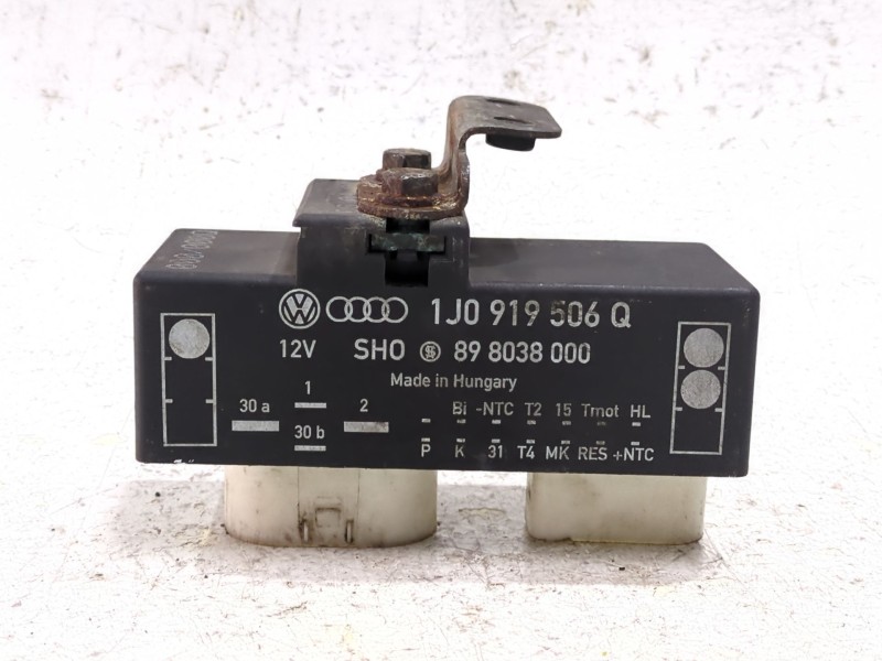 Recambio de caja precalentamiento para volkswagen golf iv (1j1) 1.9 tdi referencia OEM IAM 1J0919506Q  