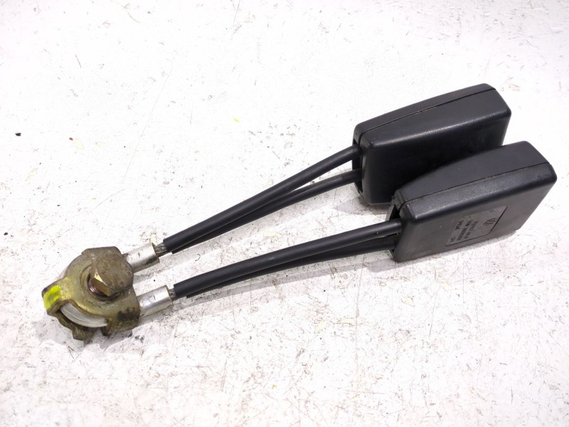 Recambio de enganche cinturon trasero derecho para seat leon (1m1) 1.9 tdi referencia OEM IAM 1C0857488A  