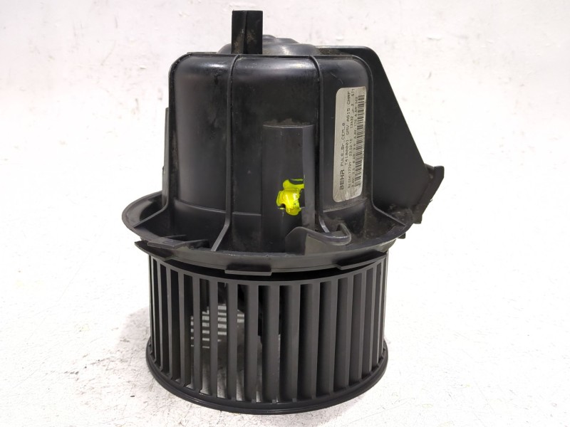 Recambio de motor calefaccion para citroën c3 (09.2009) 1.4 hdi 70 referencia OEM IAM T4190001  