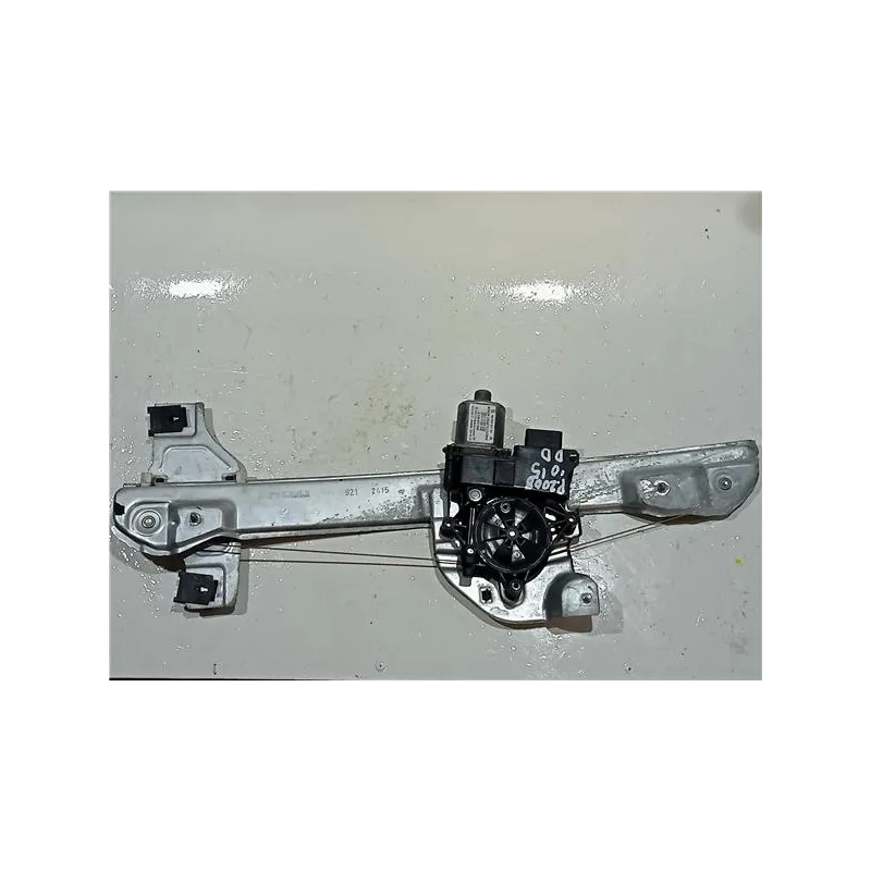 Recambio de mecanismo elevalunas delantero derecho para peugeot 2008 allure blue-hdi fap] referencia OEM IAM 9806081780  
