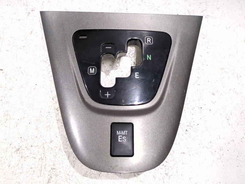 Recambio de guarnecidos palanca cambio para toyota auris (_e15_) 1.6 (zre151_) referencia OEM IAM 76D459  