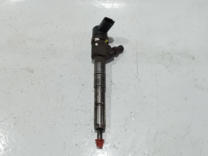 Recambio de inyector para opel insignia berlina (2008) 2.0 cdti referencia OEM IAM 0445110327  