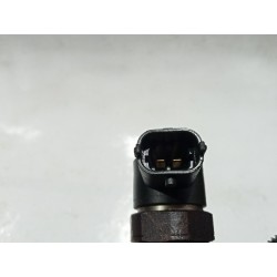 Recambio de inyector para opel insignia berlina (2008) 2.0 cdti referencia OEM IAM 0445110327  