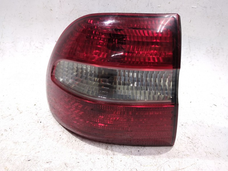 Recambio de piloto trasero izquierdo para volvo s40 berlina (1995) 1.9 di referencia OEM IAM 29262005  