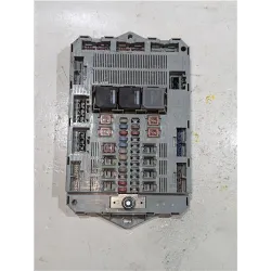 Recambio de caja fusibles/rele para jaguar xf v6 diesel luxury v6 diesel cat referencia OEM IAM 8X2T14B476BF  