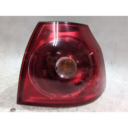 PILOTO TRASERO DERECHO 084411963R 