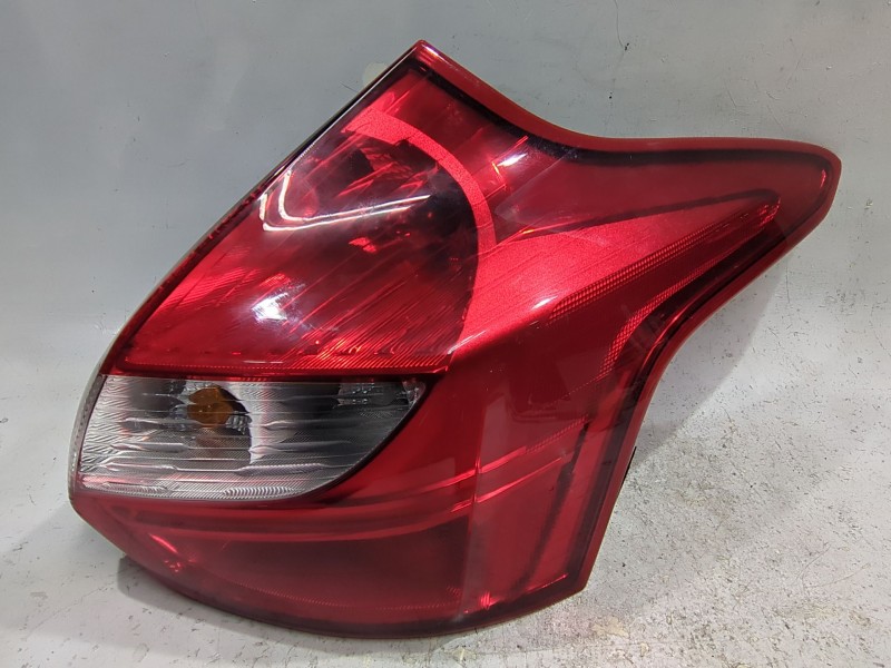 Recambio de piloto trasero derecho para ford focus iii 1.0 ecoboost referencia OEM IAM BM5113404AG  